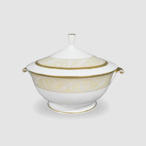CASSEROLE W/COVER 2420cc