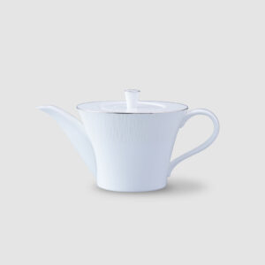 TEA POT W/COVER 710cc